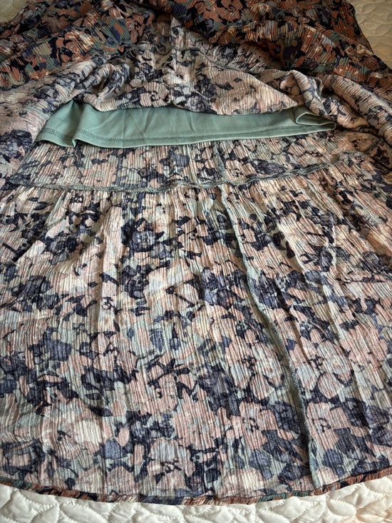 Emily Wonder Dusty Multicolor Floral Long Sleeve 3-tier Maxi Dress Size Small - Picture 11 of 12